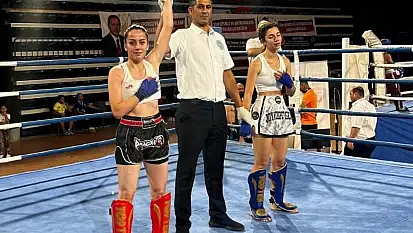 Türkiye Kick Boks Şampiyonası'nda Elazığ'a madalya yağmuru