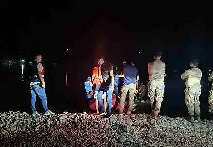 Balık tutmak için nehre giren şahıs akıntıya kapıldı, arama çalışması başlatıldı