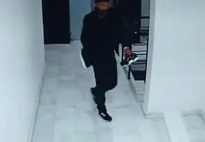 Elazığ'da ayakkabı hırsızlığı kamerada