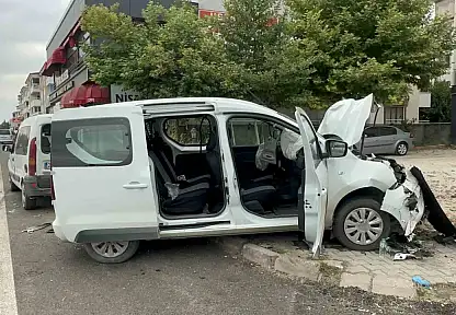 Elazığ'da zincirleme trafik kazası: 3 yaralı