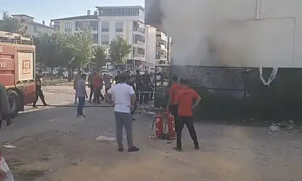 Elazığ'da depo yangını