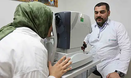 Göz Hastalıkları Uzmanı Dr. Cebrayilov: ''Gözleri fazla ovuşturmak kornea dokusunun incelmesine neden olur''