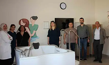 Kahta Devlet Hastanesi yetkilileri Elazığ'da suda doğum ünitesini inceledi