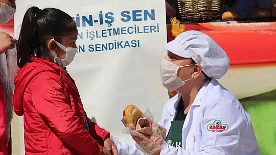 'Kantinbüs' kantini bulunmayan köy okulları için yollarda