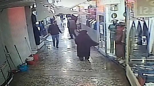 'Lokantadan geldim' diyerek parayı alarak kayıplara karıştı