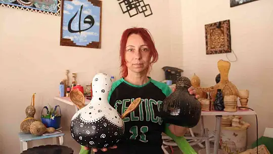 'Yapamazsın' dediler, o şimdi eserleri ile erkeklere taş çıkarıyor
