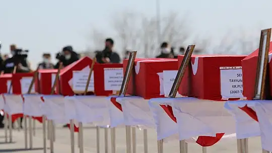 11 Şehit Elazığ'dan Törenle Ankara'ya Uğurlandı