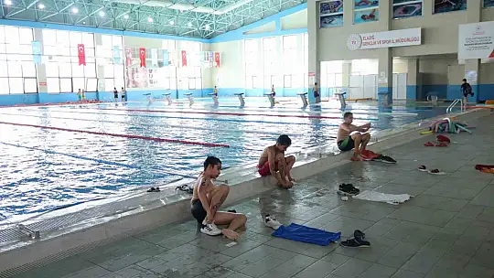 12. Bölge Triatlon Şampiyonası Elazığ'da gerçekleştirildi