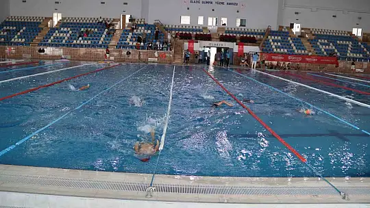 12. Bölge Triatlon Şampiyonası Elazığ'da gerçekleştirildi