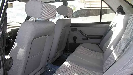 13 bin kilometredeki 2000 model 'Şahini'ne gözü gibi bakıyor