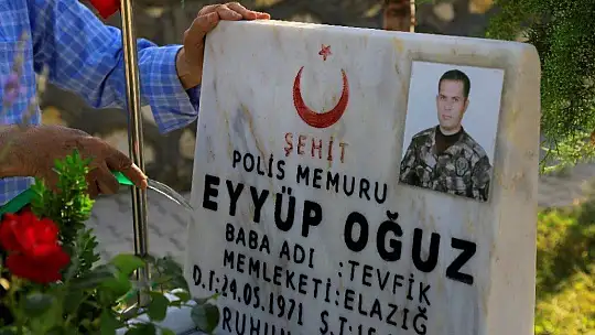 15 Temmuz şehidinin babası: 'Biz şehidimizle gurur duyuyoruz'