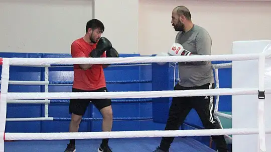 16 yaşında 120 kiloydu, boksla 30 kilo verdi, kendine Milli Takım hedefi koydu