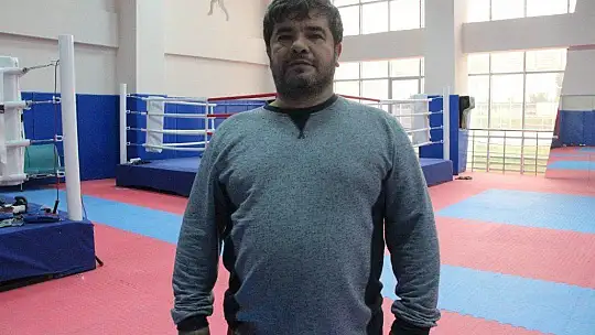 16 yaşında 120 kiloydu, boksla 30 kilo verdi, kendine Milli Takım hedefi koydu