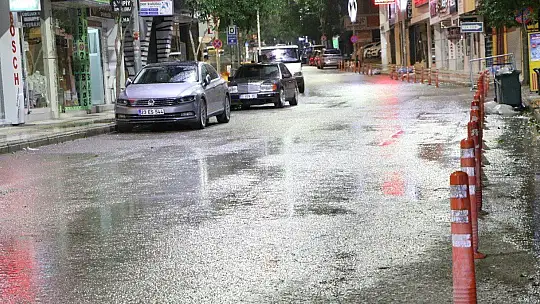 17 günlük kısıtlama başladı, Elazığ sessizliğe büründü