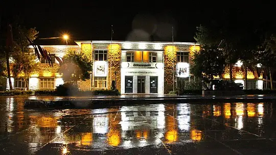 17 günlük kısıtlama başladı, Elazığ sessizliğe büründü