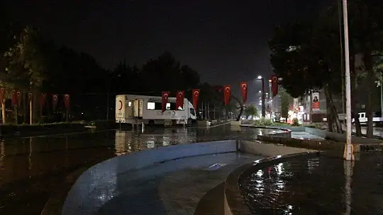 17 günlük kısıtlama başladı, Elazığ sessizliğe büründü