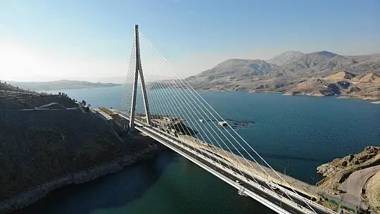 2 bin 400 metre tünelle bağlanan Kömürhan Köprüsü açılışa hazır