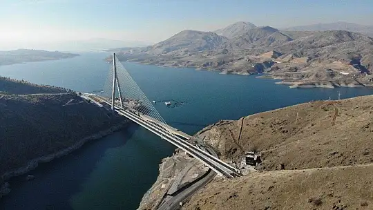 2 bin 400 metre tünelle bağlanan Kömürhan Köprüsü açılışa hazır