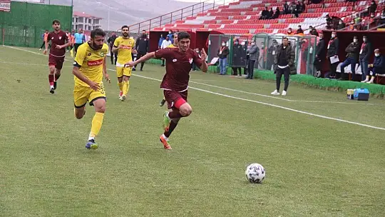 2. Lig: Elazığspor: 2 - Tarsus İdman Yurdu: 2