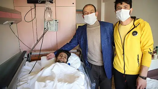 2 ton kalıbın altında kaldı ölmedi hayata tutundu