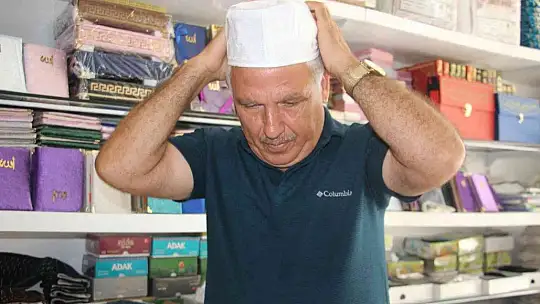 2 yıl aradan sonra işleri açıldı, hac malzemesi satan esnafın yoğunluğu başladı