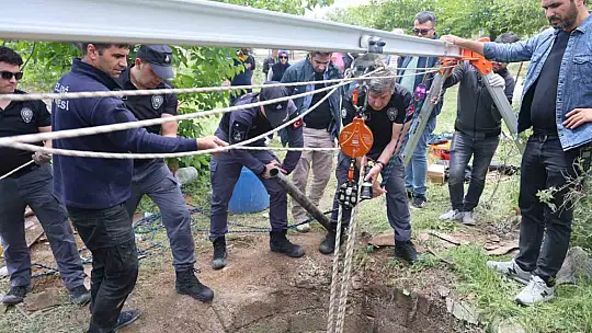 25 metre derinlikte delil aradılar