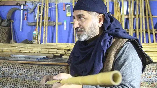 25 yıldır kamışı sanata dönüştürüyor, mesleğini duyanlar ise şaşırıyor
