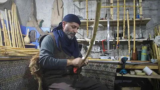 25 yıldır kamışı sanata dönüştürüyor, mesleğini duyanlar ise şaşırıyor