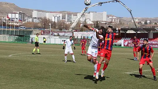 3. Lig: Elazığ Karakoçan: 1 - İçel İdman Yurdu: 1
