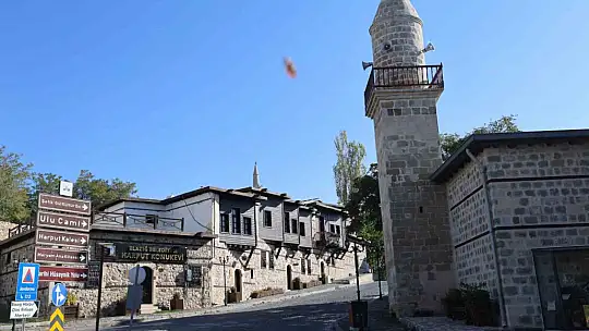 4 büyük deprem gören 5 bin yıllık tarihi mahalle dimdik ayakta