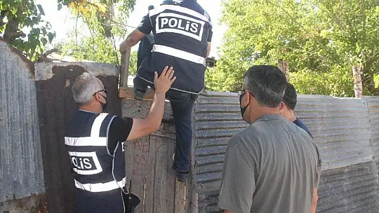 4 gün önce kayıp olmuştu, dut yiyerek hayatta kaldı