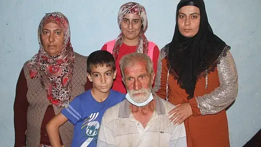 4 gün önce kayıp olmuştu, dut yiyerek hayatta kaldı