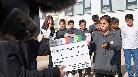 5 bin depremzede öğrenci 'Benim Hikayem Projesi' ile kamerayla tanıştı