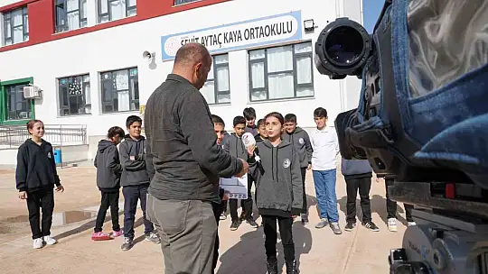 5 bin depremzede öğrenci 'Benim Hikayem Projesi' ile kamerayla tanıştı