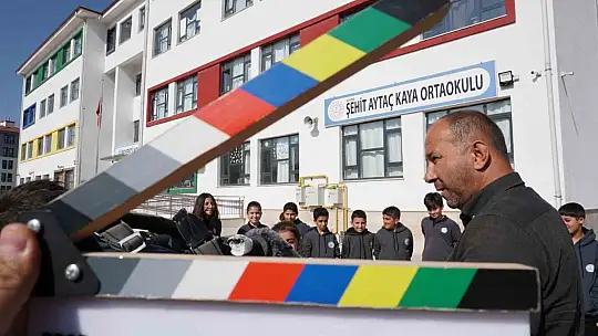 5 bin depremzede öğrenci 'Benim Hikayem Projesi' ile kamerayla tanıştı
