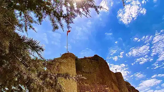 5 bin yıllık Harput Kalesi'nden görsel şölen