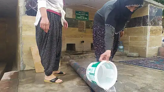 703 yıllık çeşmede bayram telaşı