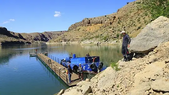 9 milyon yıllık kanyonlar için iskeleler çekilerek, kuruldu