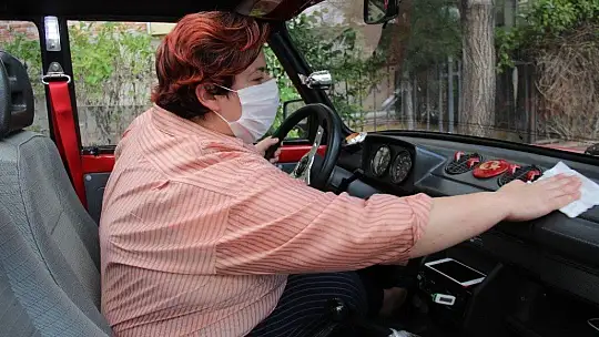 92 model Serçe'ye 45 bin TL verdi, adını da 'koronasavar' koydu