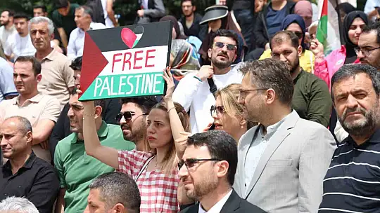 ABD'li öğrencilerin Gazze eylemlerine, Fırat Üniversitesinden 3 dilde destek