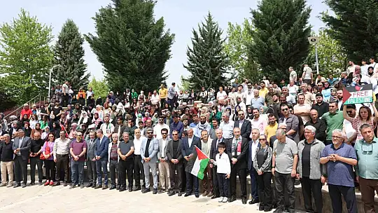 ABD'li öğrencilerin Gazze eylemlerine, Fırat Üniversitesinden 3 dilde destek