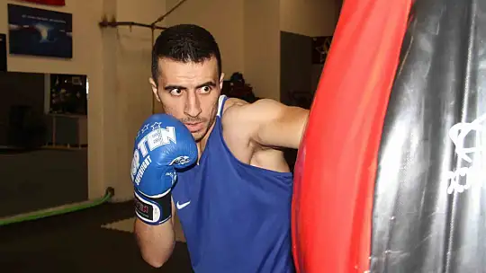 Abi-kardeş, sırt sırta vererek kick boksta şampiyonalara hazırlanıyor