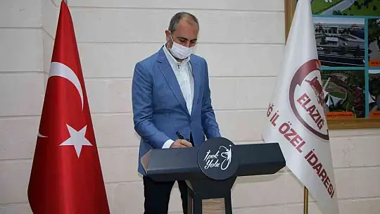 Adalet Bakanı Gül:''..antidemokratik uygulamalar devreye girdi' dedi.