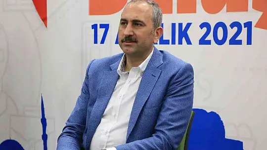 Adalet Bakanı Gül:''..antidemokratik uygulamalar devreye girdi' dedi.