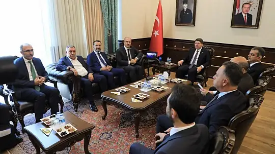 Adalet Bakanı Tunç, 'Deprem sonrasında tespit davaları ve diğer davalarla ilgili ihtiyacı karşılayabilecek 131 yeni mahkeme kurulmasını sağladık'