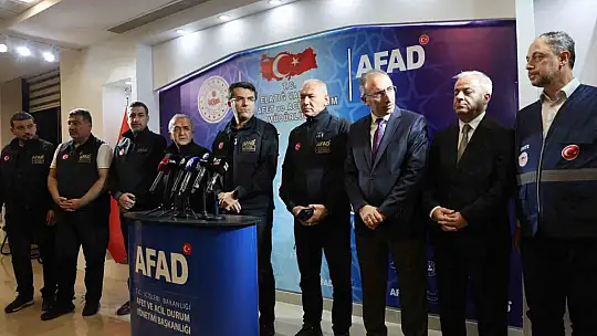 AFAD Başkanı Memiş: 'Malatya'da 2, Elazığ'da 8 olmak üzere toplam 10 vatandaşımızın tedavileri devam ediyor'