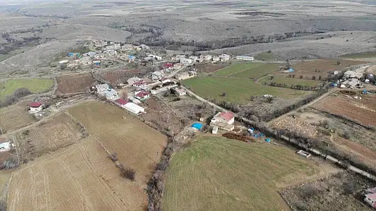 Afrika'dan gelen şahıs 10 kişiye Covid-19 bulaştırdı, köy karantinaya alındı