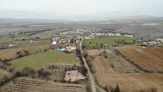 Afrika'dan gelen şahıs 10 kişiye Covid-19 bulaştırdı, köy karantinaya alındı