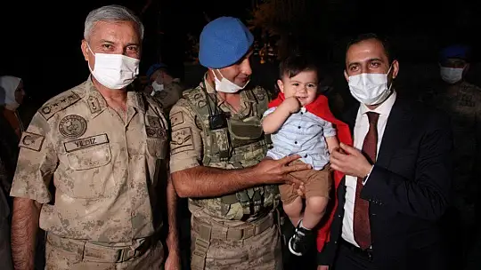 Afrin'den dönen kahraman JÖH'çüler vatanlarına ve sevdiklerine kavuşmanın mutluluğunu yaşadı