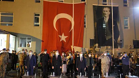 Afrin'den dönen kahraman JÖH'çüler vatanlarına ve sevdiklerine kavuşmanın mutluluğunu yaşadı